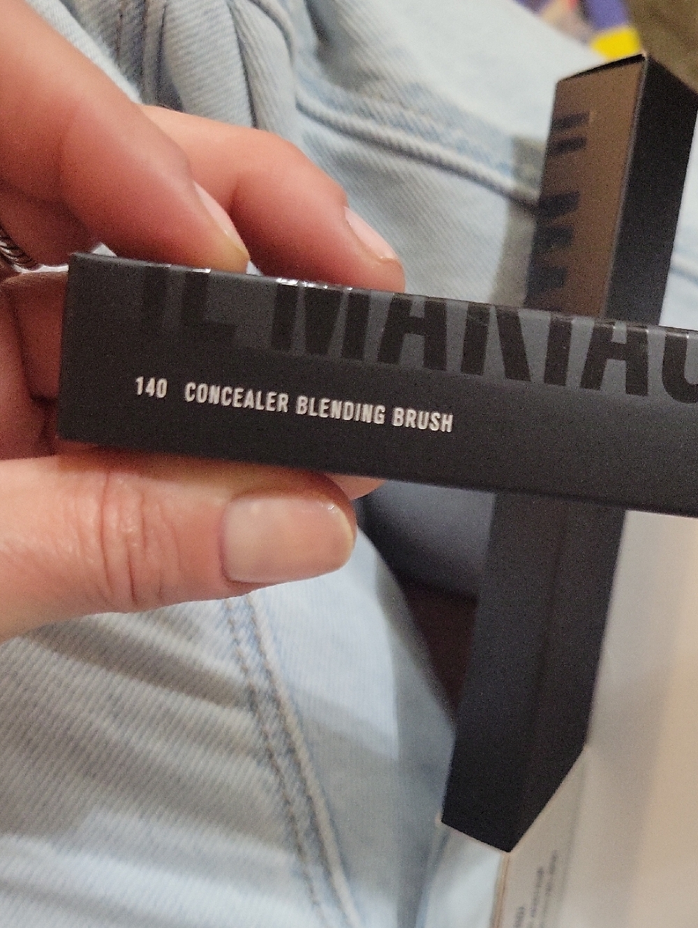 IL MAKIAGE Concealer Blending Brush 140